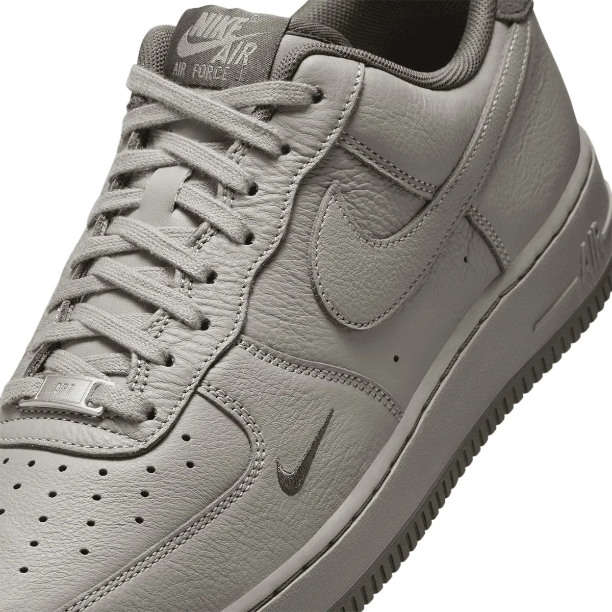 Air Force 1 '07 LV8 'Leichtes Armeefracht-Khaki'