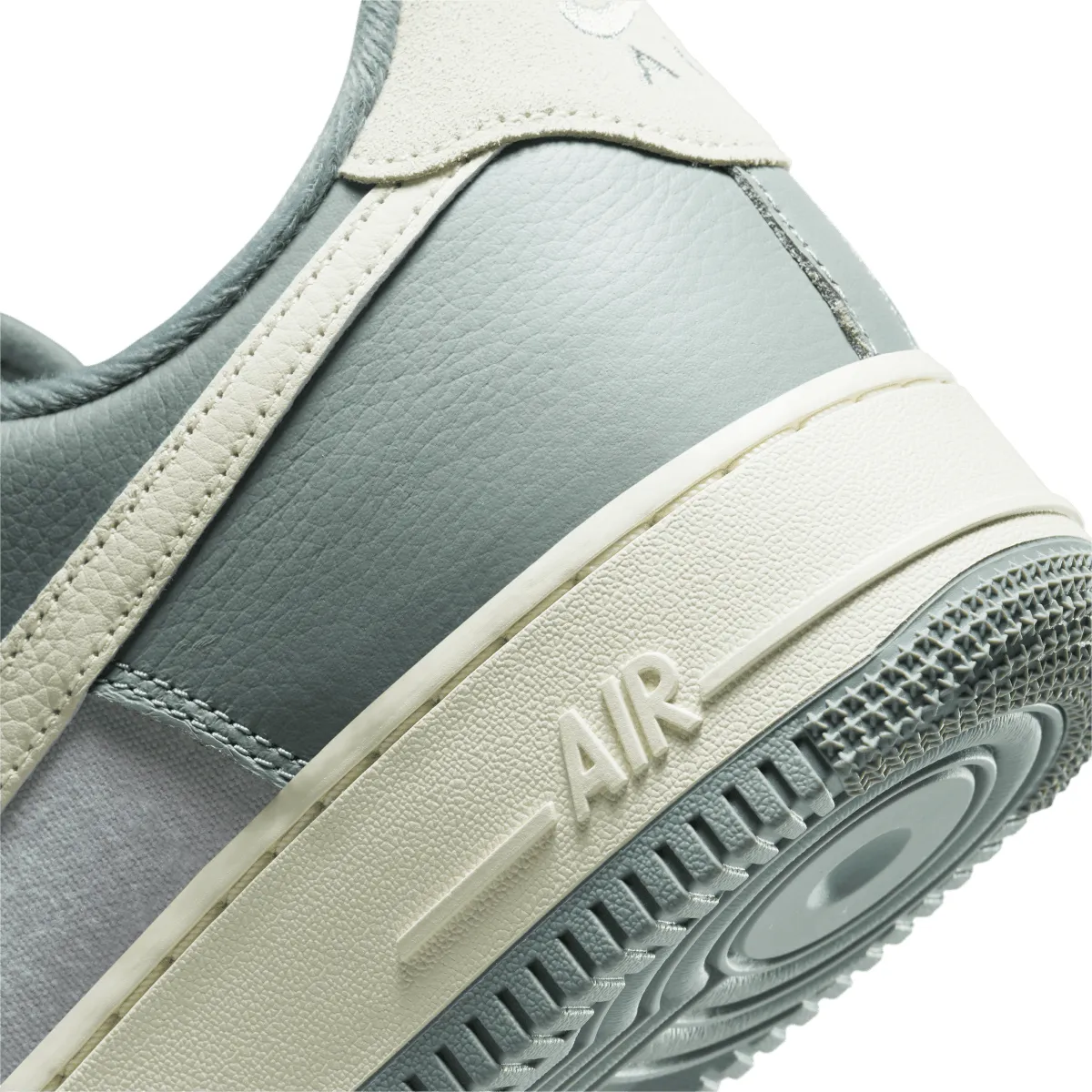 Air Force 1 '07 LX 'Glänzendes Grün'