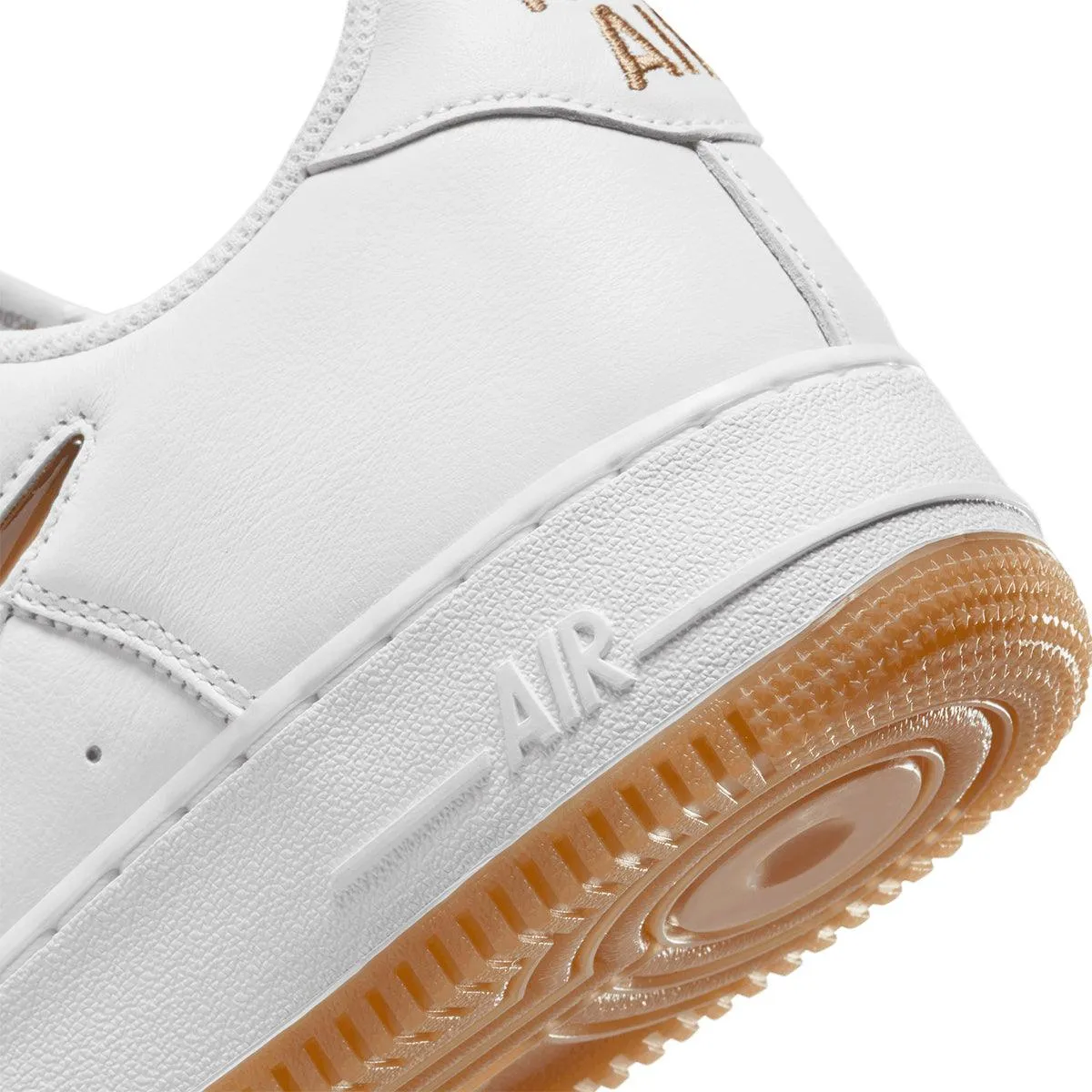 Air Force 1 Low Retro Jewel 'Farbe des Monats Kaugummi'