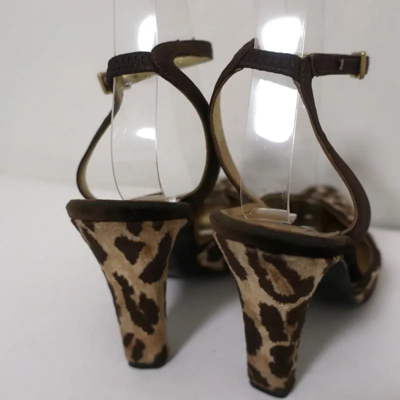 Dolce & Gabbana Pumps mit Knöchelriemen Leopardenmuster Samt Größe 38 Spitze Absatz