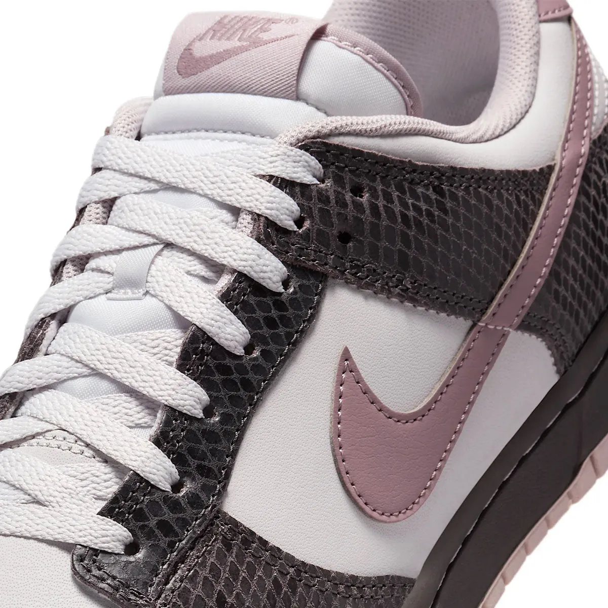 Dunk Low SE 'Schlangenhaut Mittelgrau'