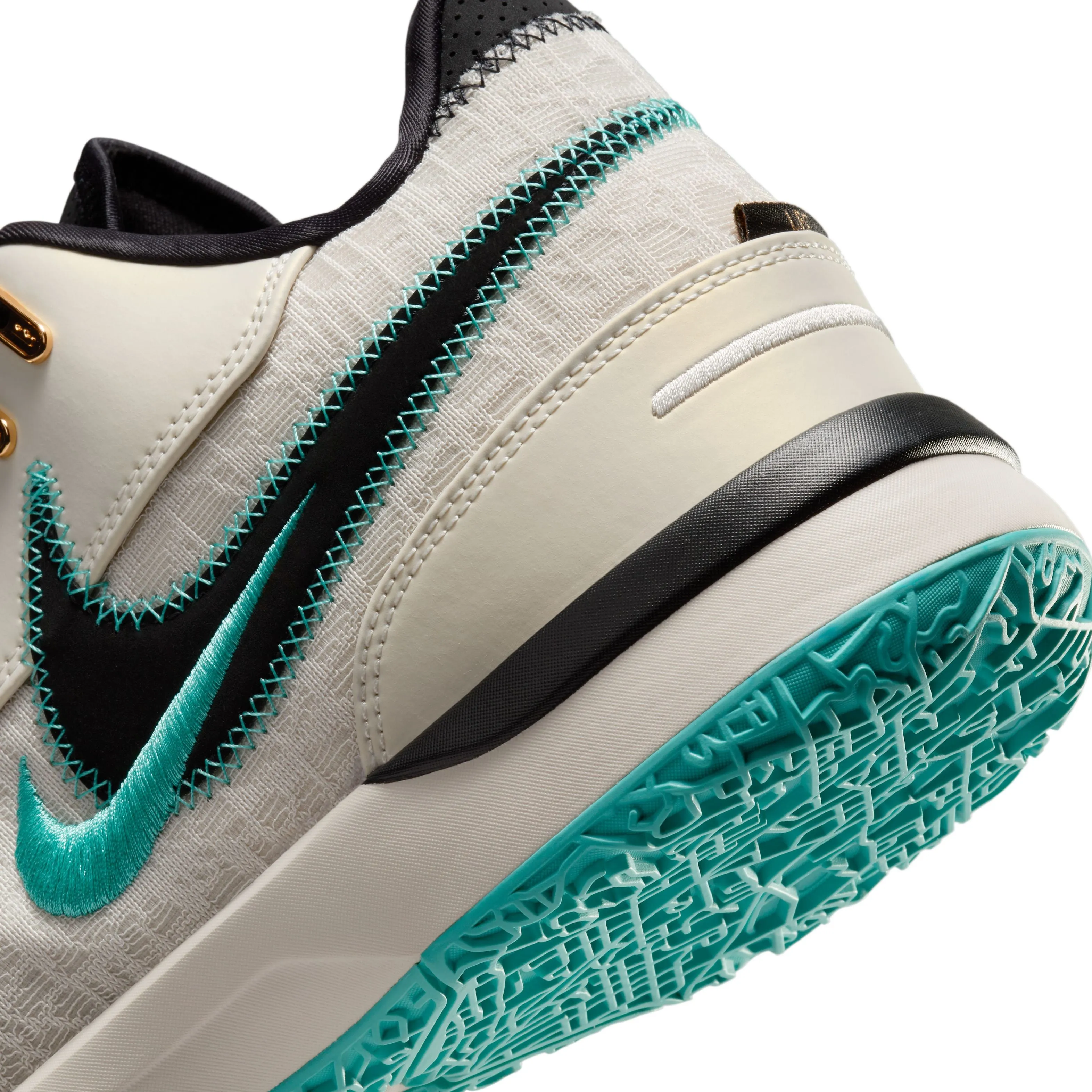 LeBron NXXT Gen AMPD EP 'FC Liverpool'