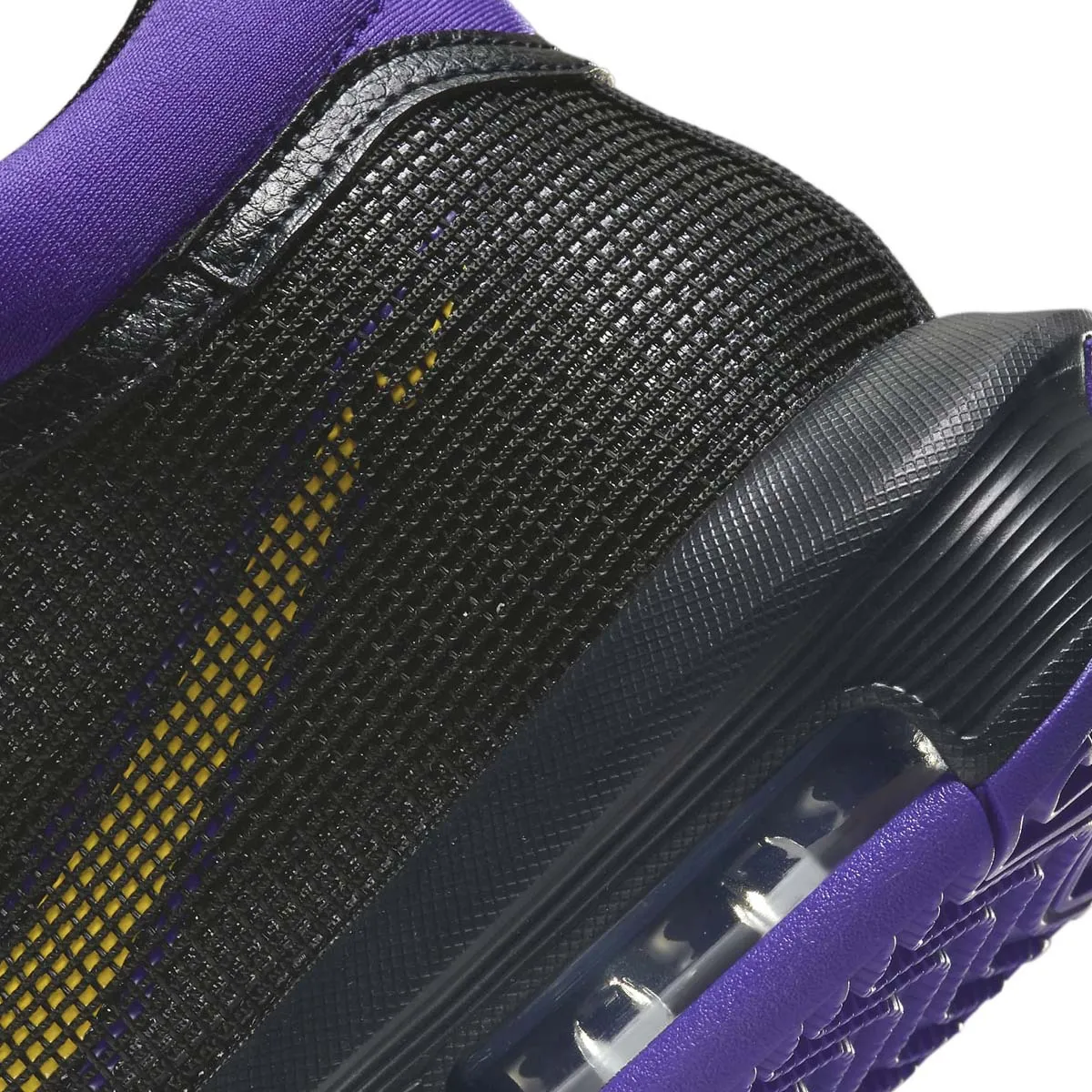 LeBron Witness VIII EP 'Lakers Schwarz'