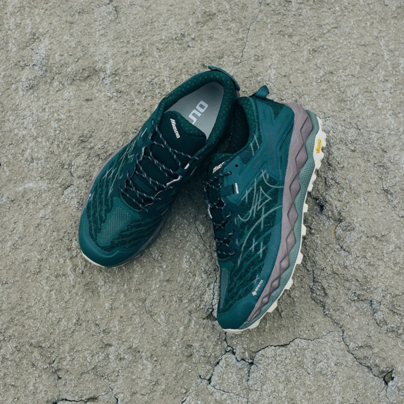Mizuno Wave Mujin LS GTX Kiefernhain / Ultimate Grau / Bistro Grün