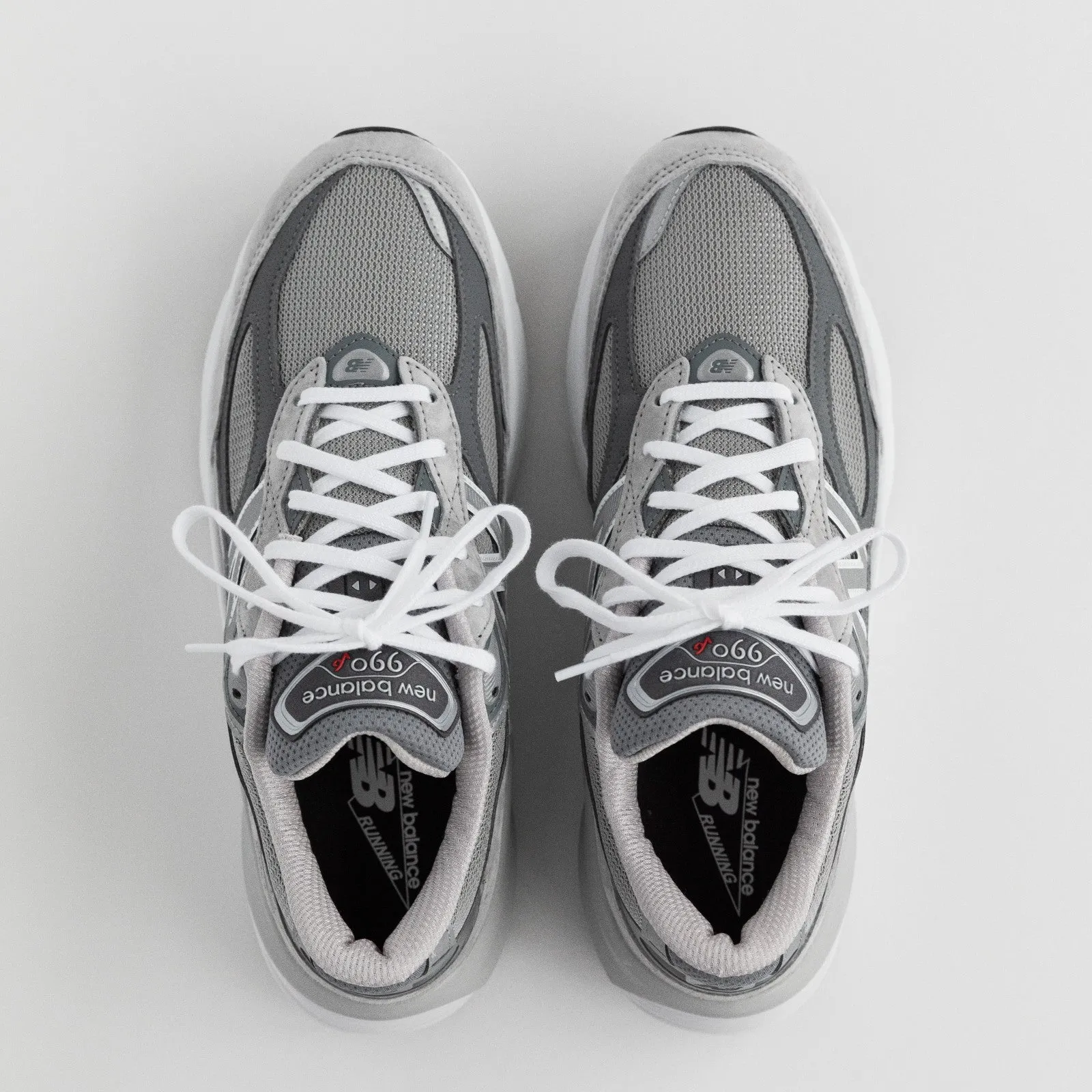 NEW BALANCE M990GL6 GRAU