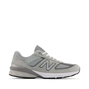 New Balance Herren MADE in USA 990v5 Sneakers in Grau
