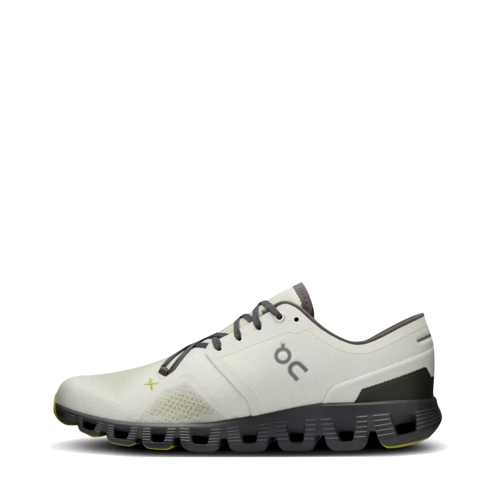 Auf dem Herren Cloud X3 Sneaker in Eis/Eclipse