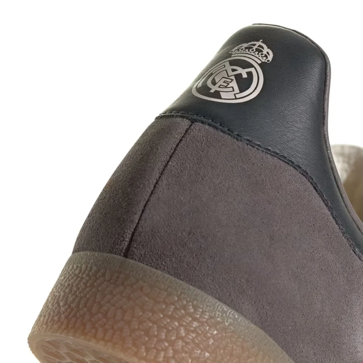   Real Madrid Gazelle 'Kohlefarbener Kitt Mauve'