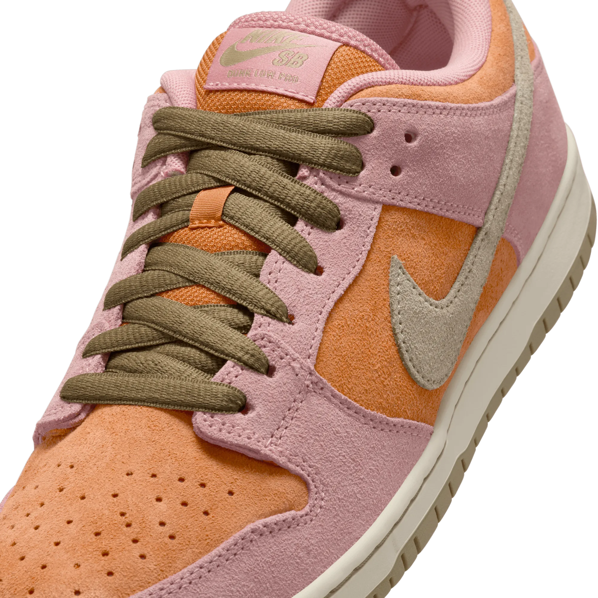 SB Dunk Low 'Roter Sternenstaub'