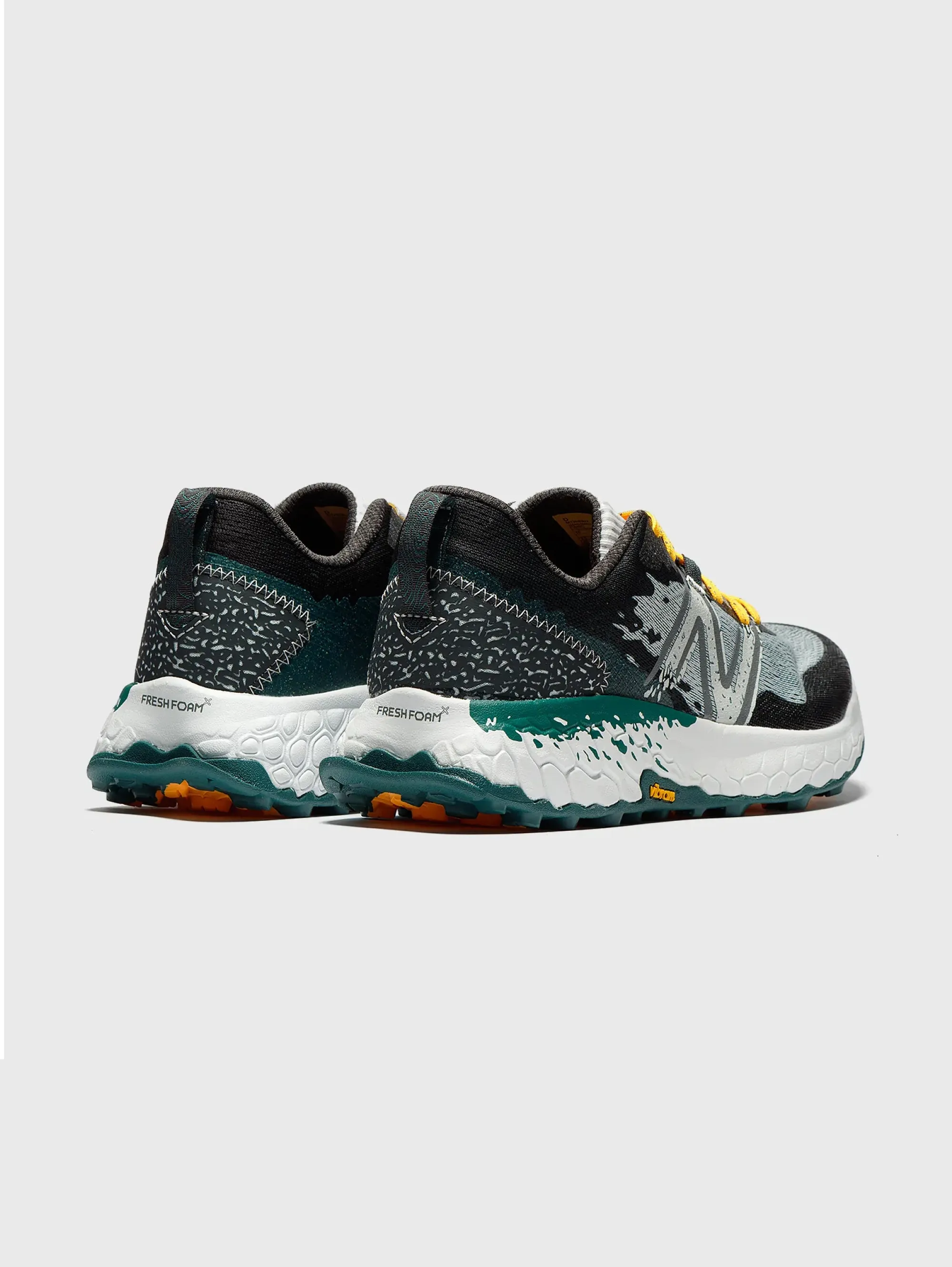 Herren Laufschuhe Hierro V7 in Grau