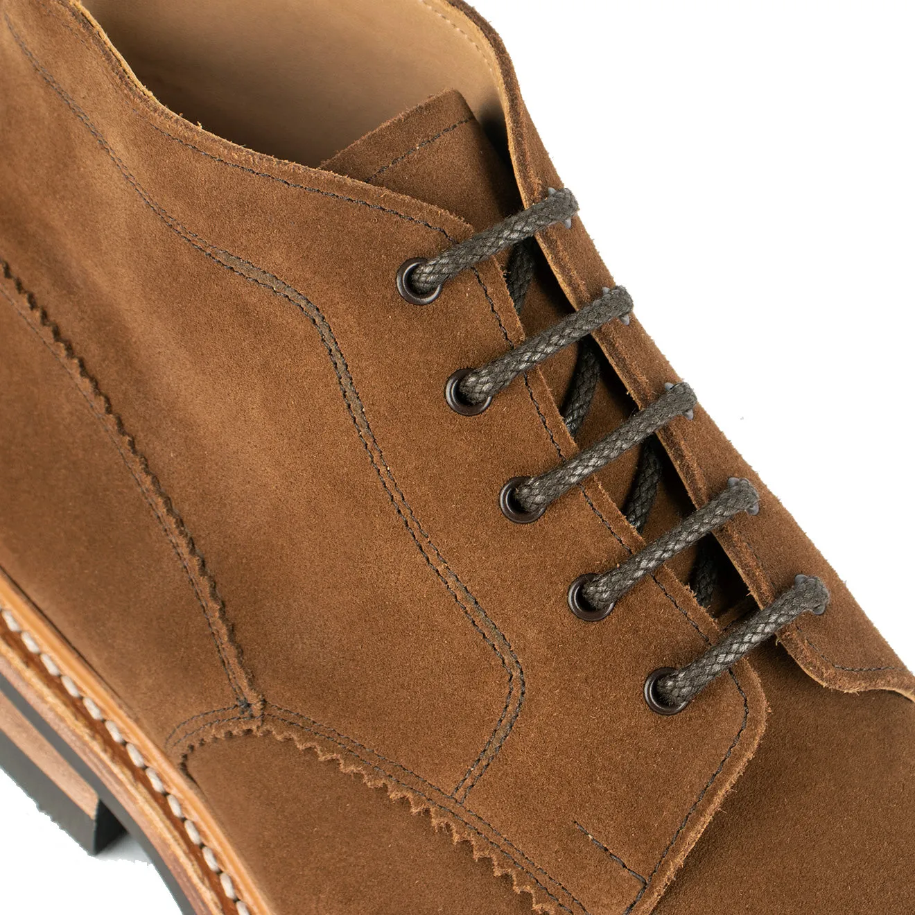 Trickers Evedon Chukka Stiefel Snuff