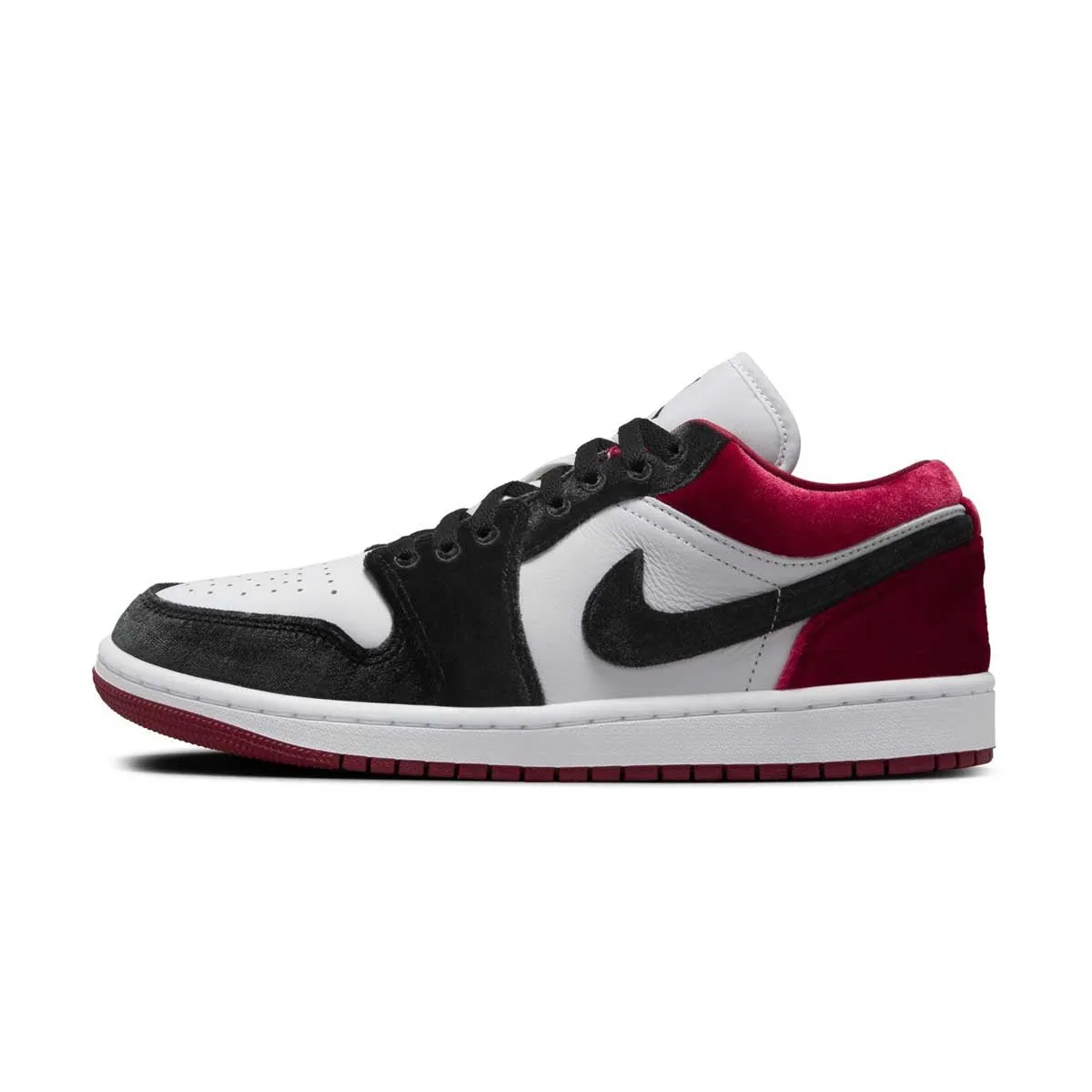 Wmns Air Jordan 1 Low SE 'Samtschwarze Zehenkappe'