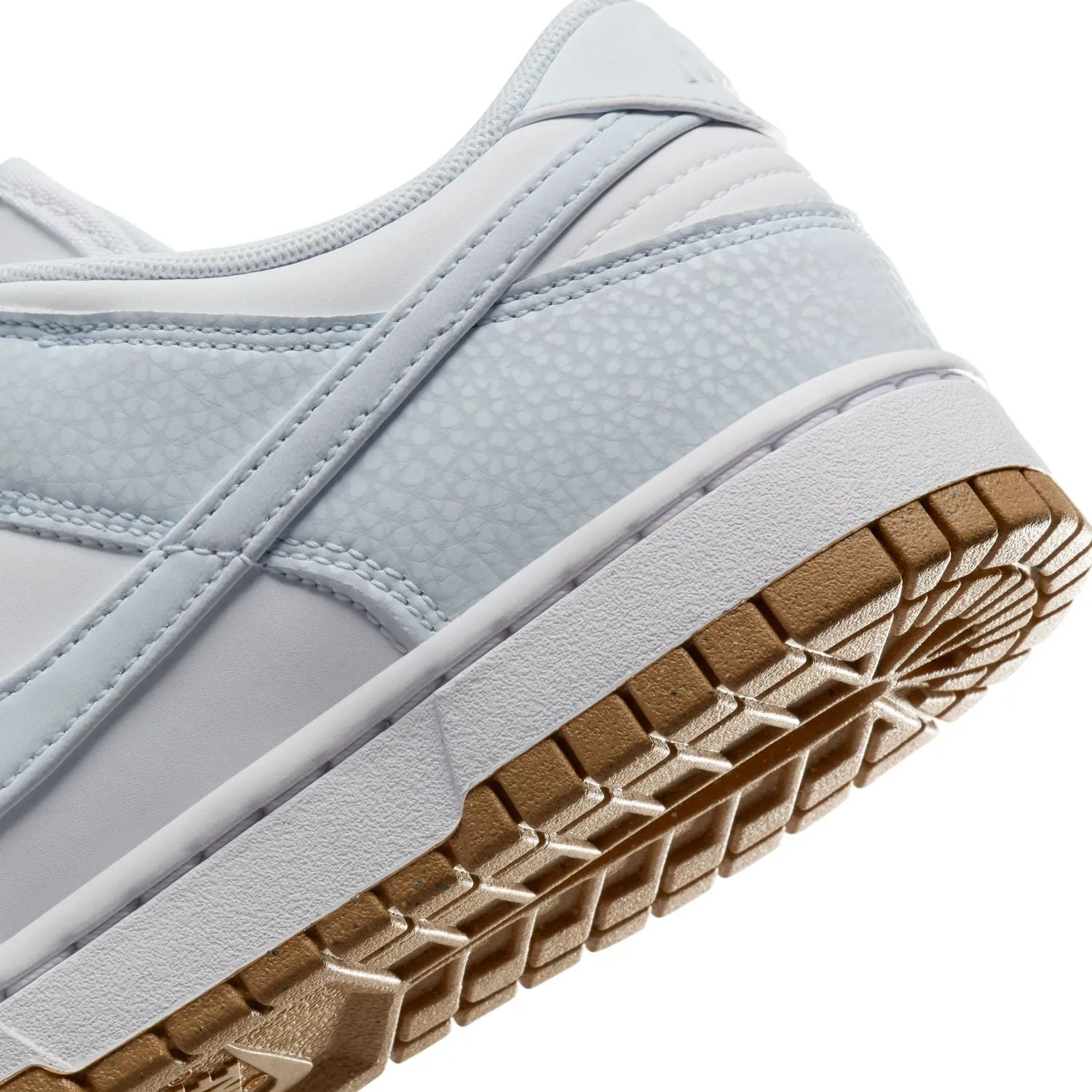 Wmns Dunk Low Premium Next Nature 'Football Grau'